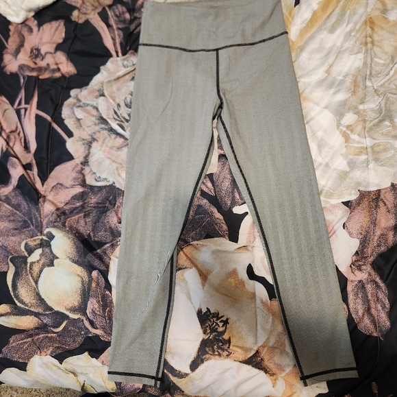 Herringbone leggings - Picture 3 of 3